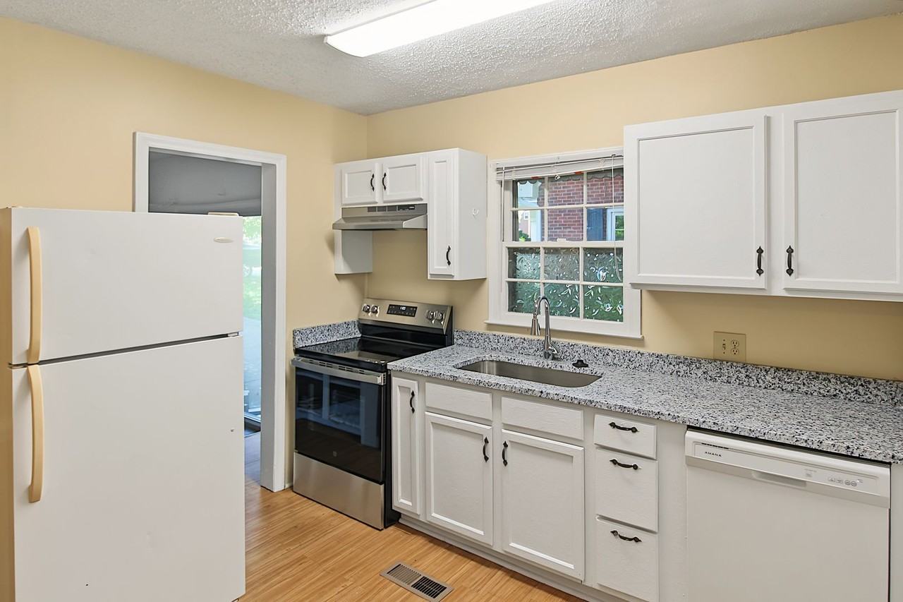 3718 Mcmillan St - Photo 7 of 19