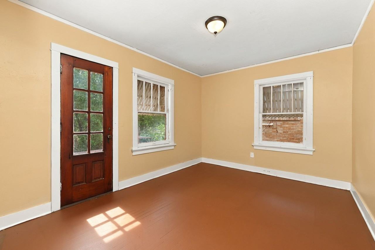 416 Delaware Ave - Photo 6 of 10