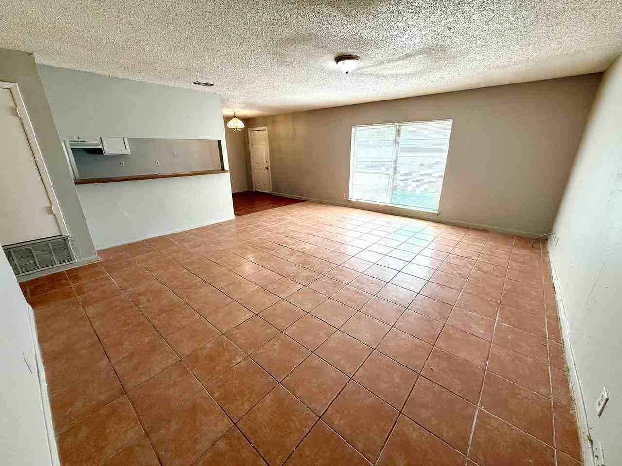 7806 Winsford - Photo 4 of 15