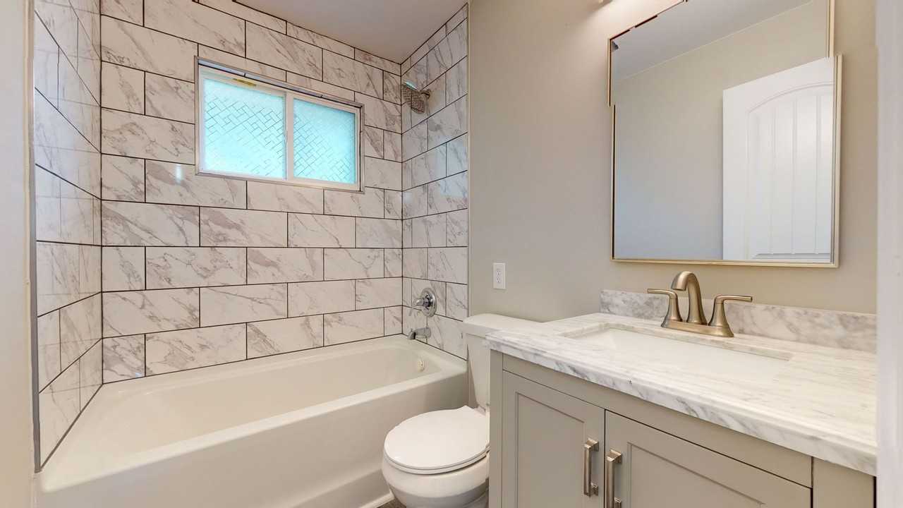 1806 Midwood Drive - Photo 5 of 6