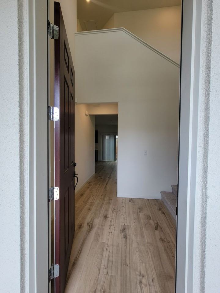2225 S Vista St - Photo 2 of 39