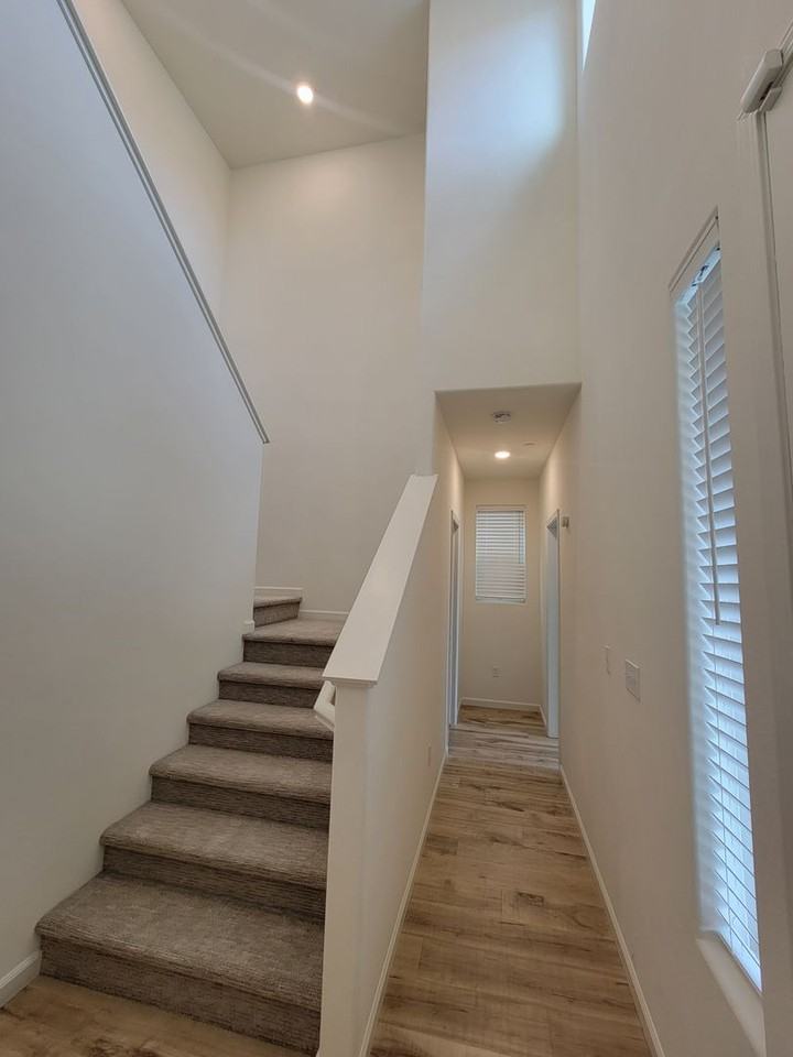 2225 S Vista St - Photo 4 of 39
