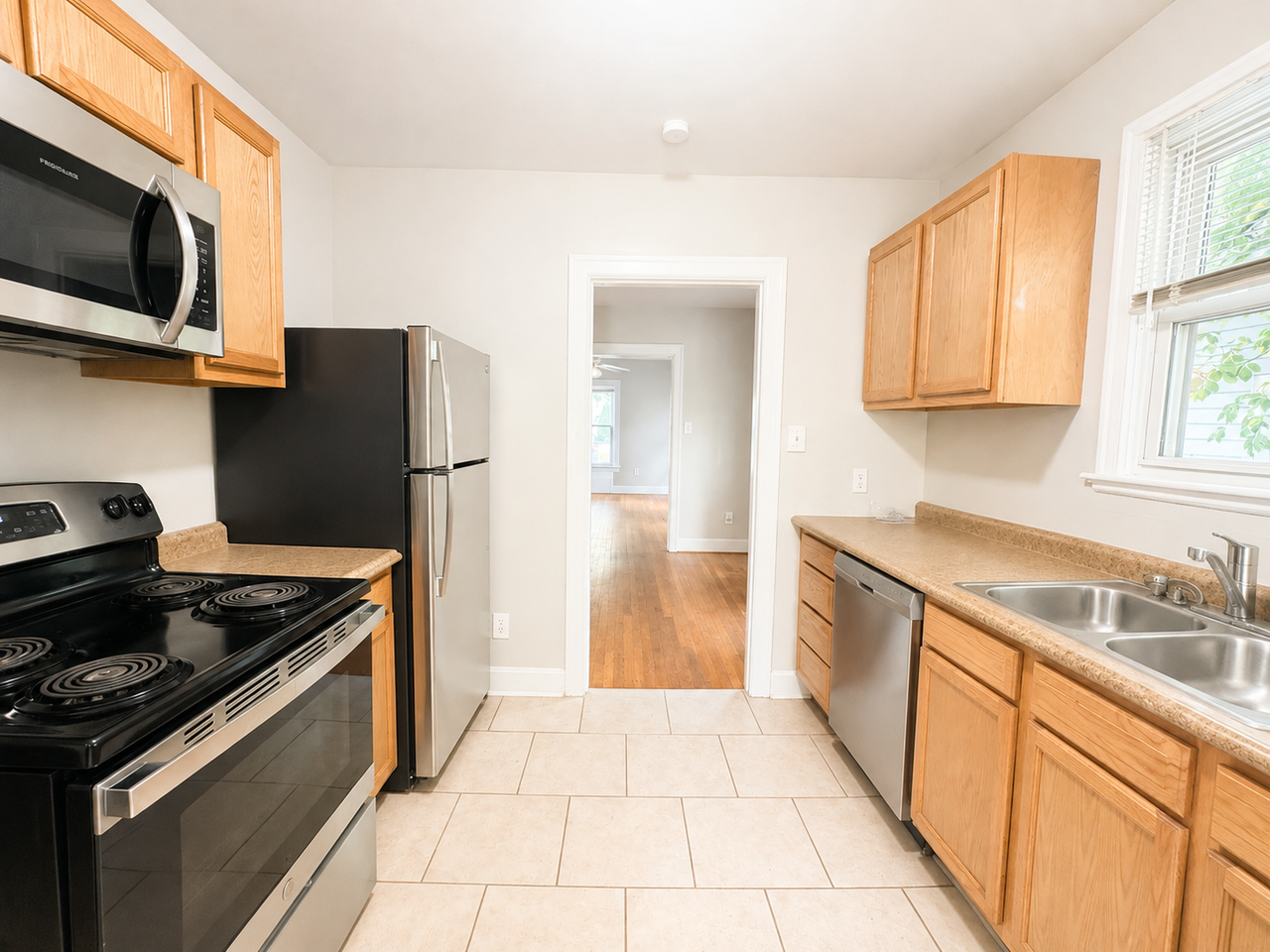 214 Westwood Ct - Photo 6 of 15