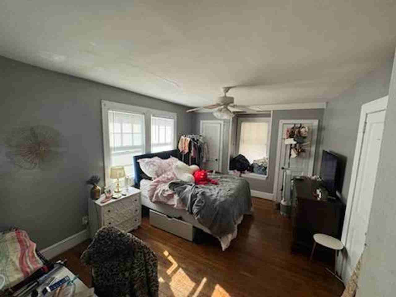 111 N Eastern St - Photo 6 of 12
