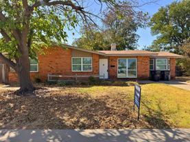 4604 Stanford Ave - Photo 1 of 1