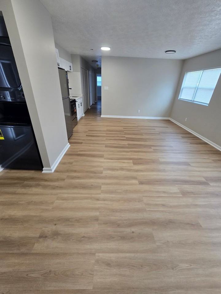 261 E Southern Ave #261-10 - Photo 4 of 11