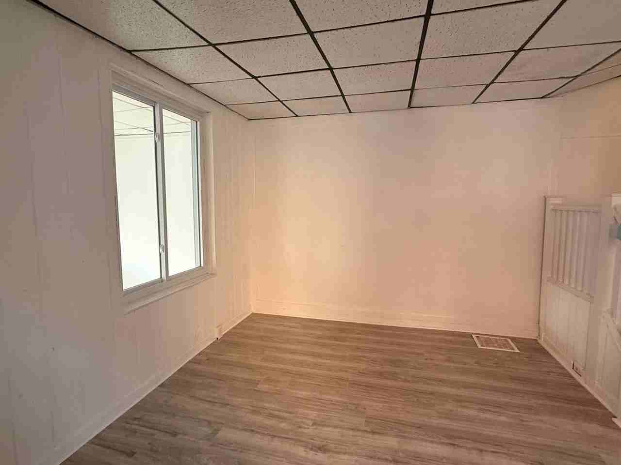 39 Walnut St - Photo 3 of 18