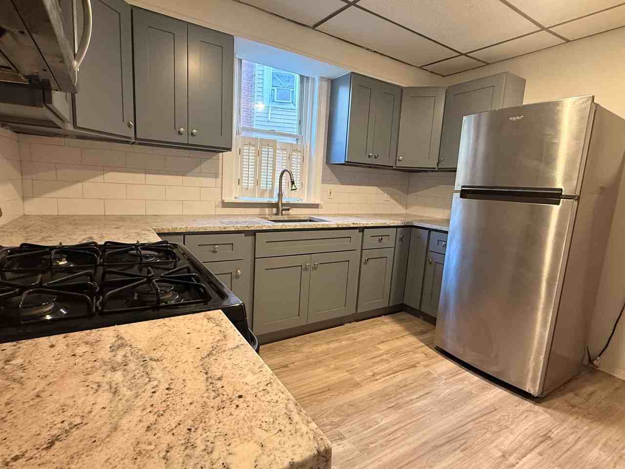 39 Walnut St - Photo 7 of 18