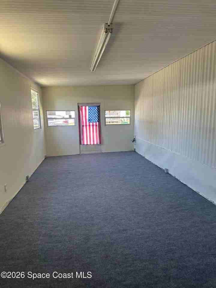 4810 Lake Michigan Ave - Photo 4 of 16