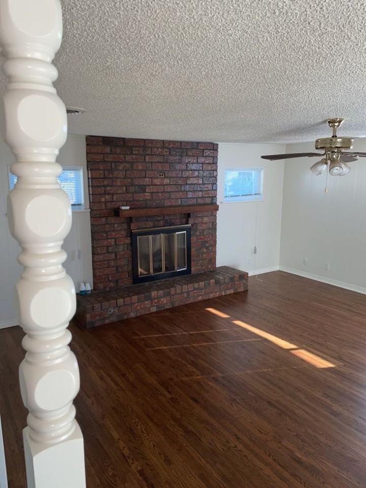319 W 48th St N - Photo 5 of 11