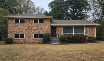 featured image of 2379 Miriam Ln