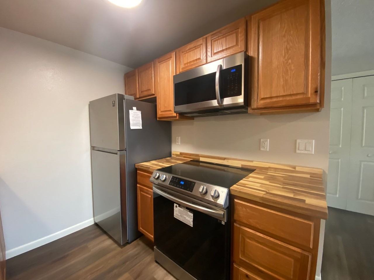 4351 Ne 82nd Ave - Photo 2 of 11