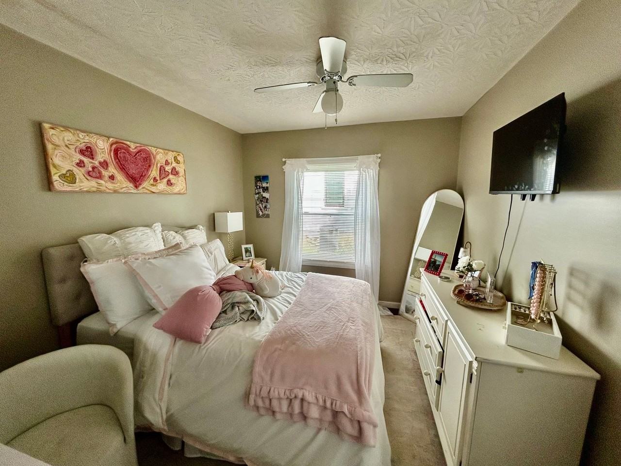 332 Lafayette Ave - Photo 5 of 12