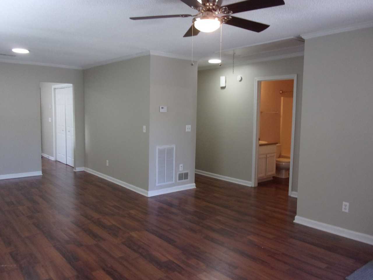1071 Cherry Meadow Ln - Photo 3 of 13