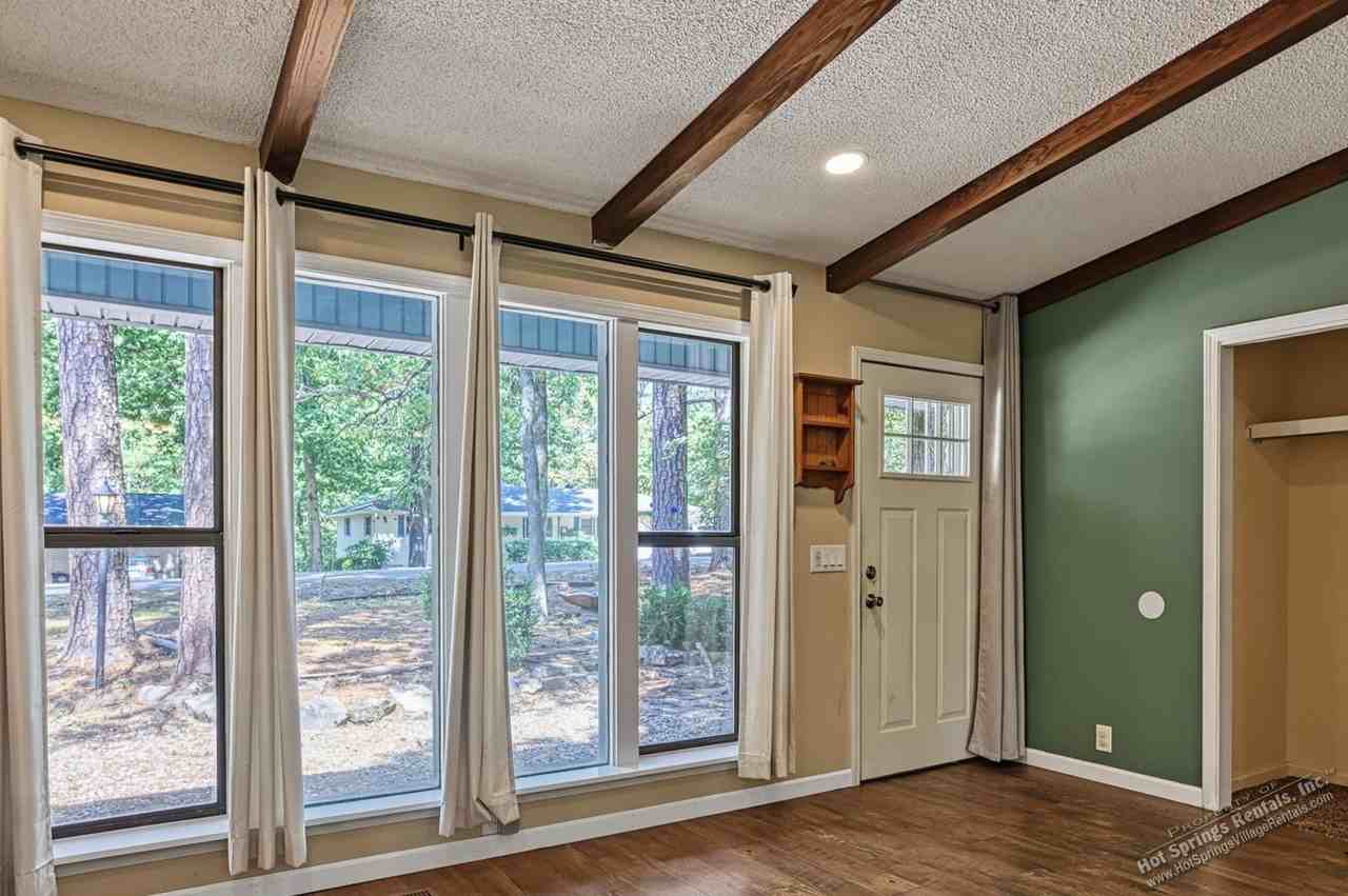 68 Sierra Dr - Photo 7 of 40