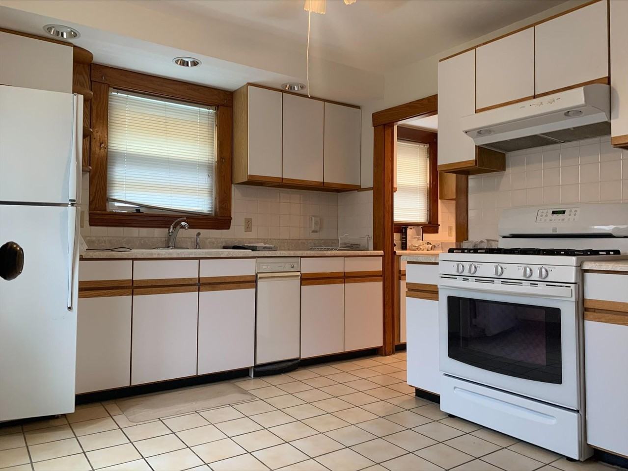 88 Beechcroft St - Photo 7 of 14