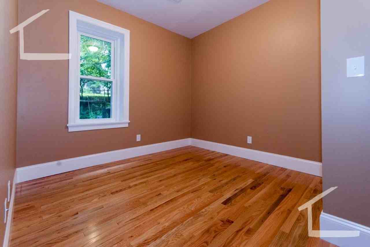 4 Lothian Rd - Photo 4 of 10