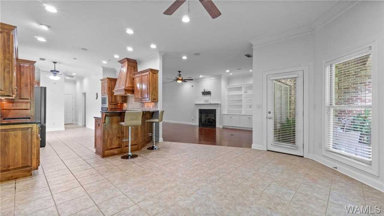 30 Signal Hill Cir - Photo 7 of 29