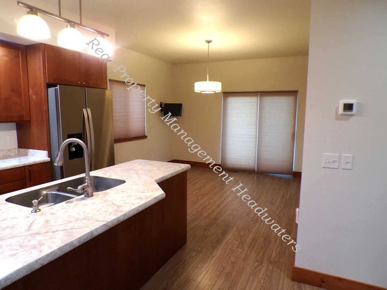 428 I St - Photo 5 of 21