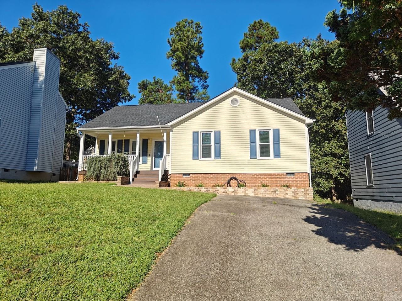 8201 Skirmish Ln - Photo 2 of 24