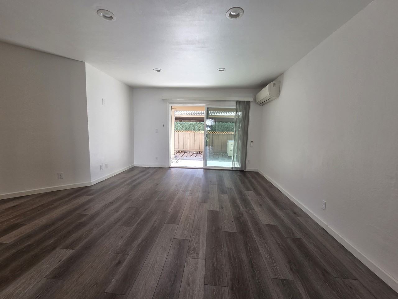 2201 Monroe St #301 - Photo 4 of 22