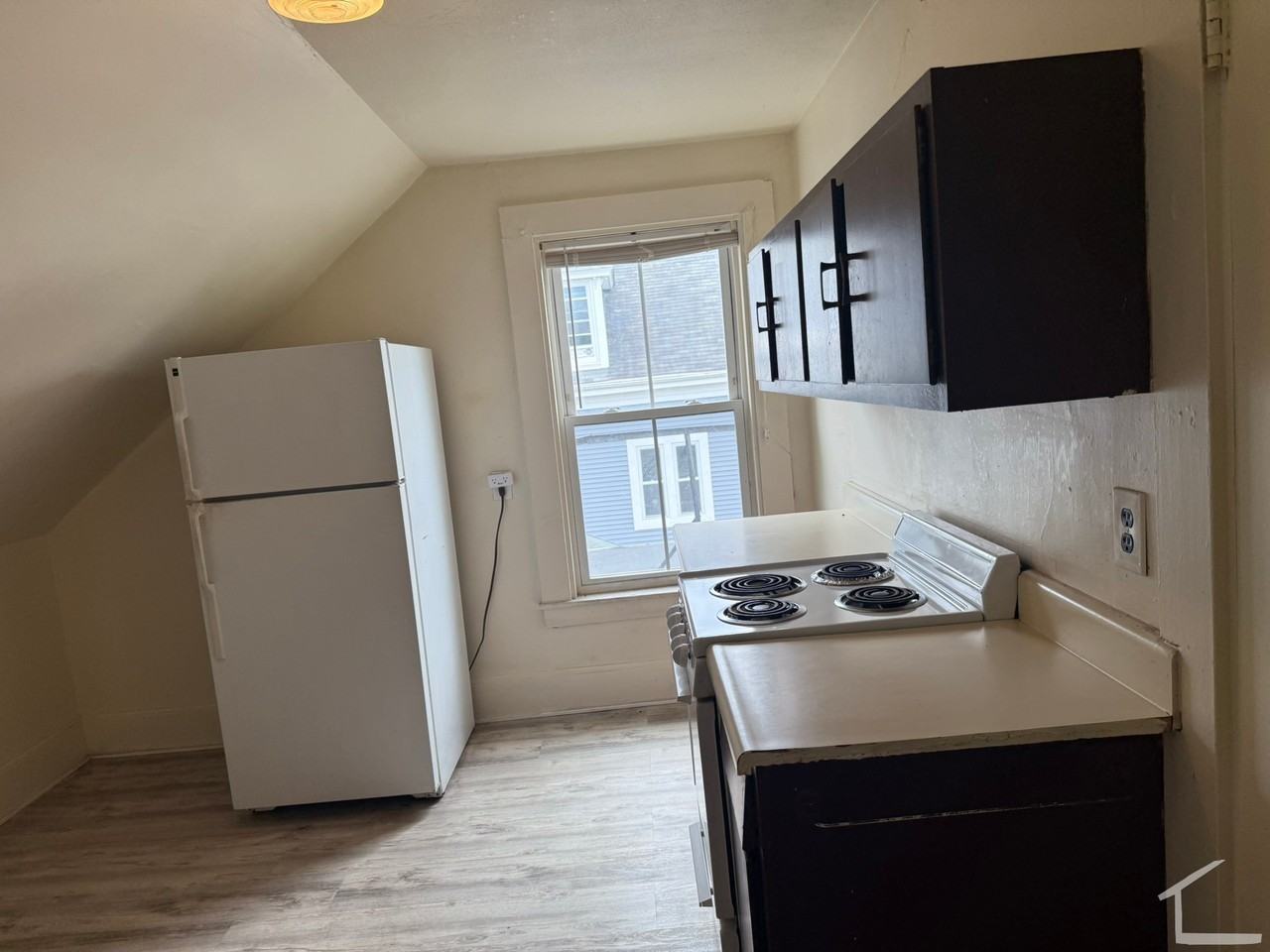 Robbins St #3 - Photo 6 of 9