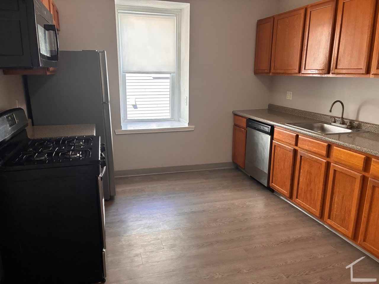 Bigelow St #2 - Photo 3 of 17