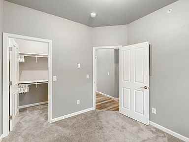 3005 Clinton Dr - Photo 4 of 25