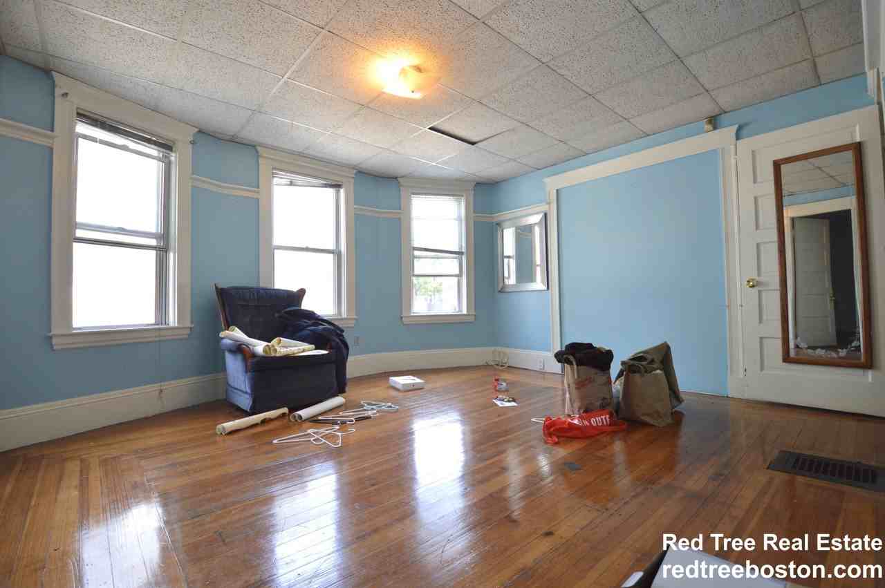 63 Easton St #1 - Photo 2 of 12