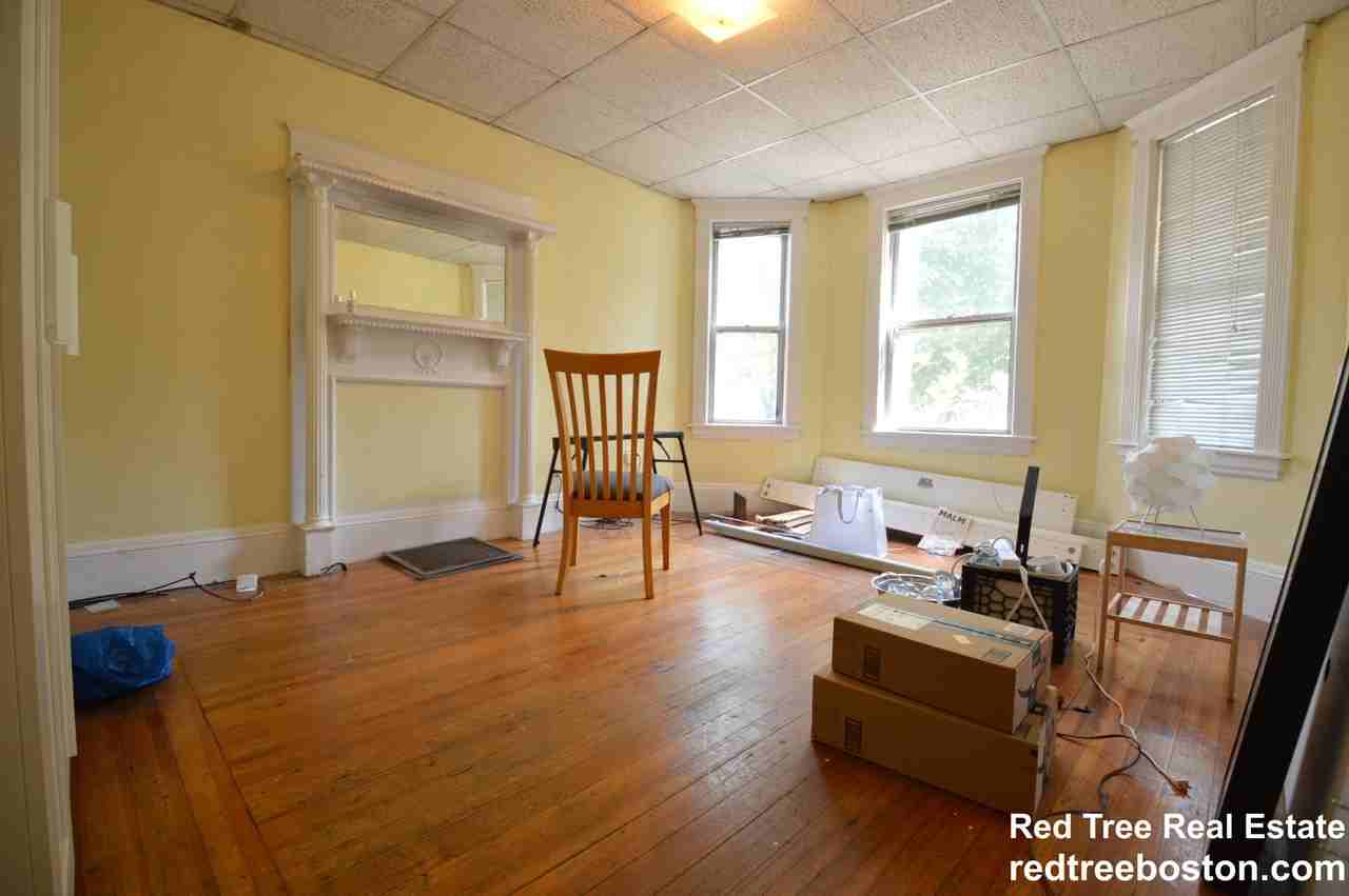 63 Easton St #1 - Photo 7 of 12