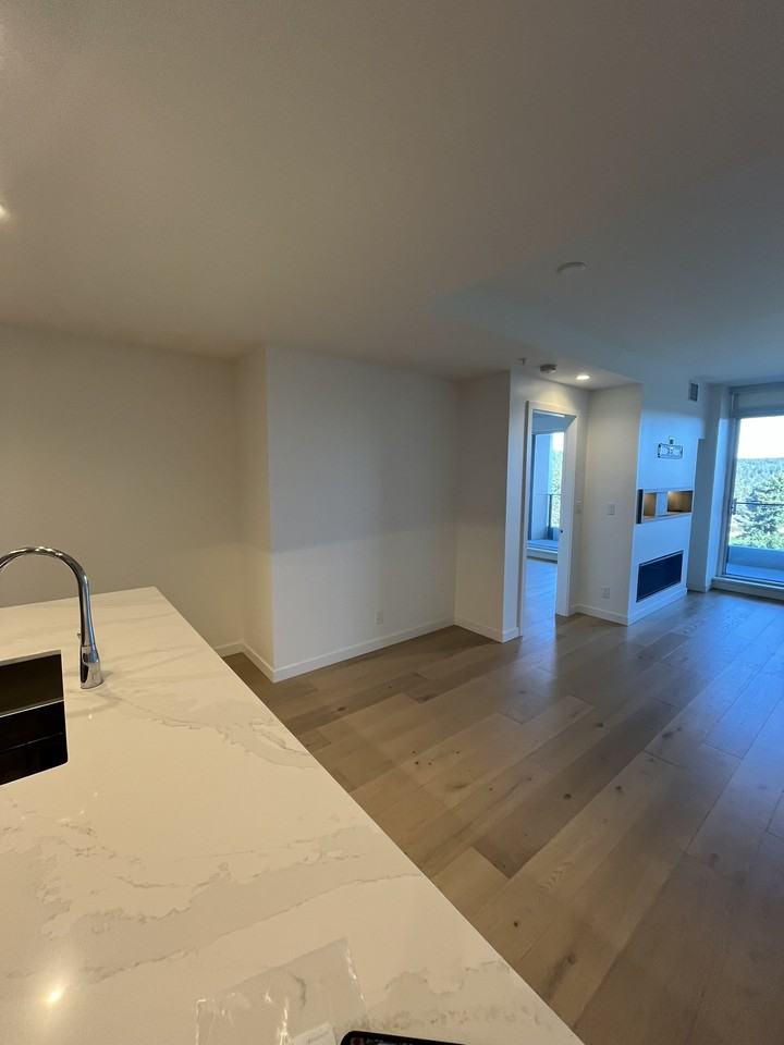 2000 Hannington Road #1112 - Photo 5 of 16