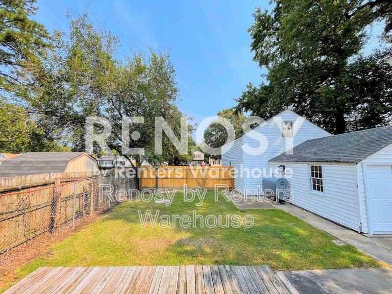 1084 Norview Ave - Photo 5 of 24