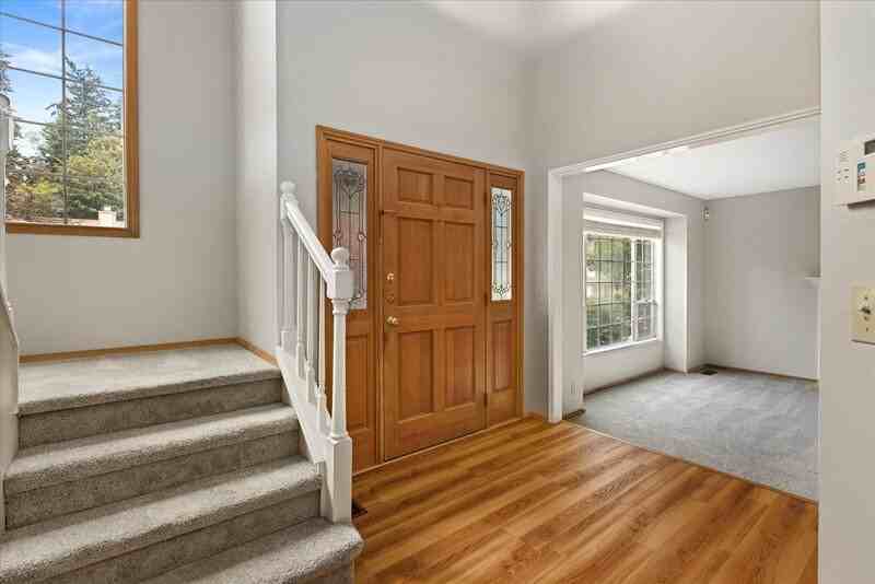 12706 52nd Pl W - Photo 2 of 36