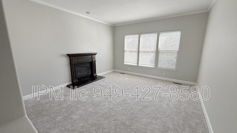 3000 Granite Pointe Dr - Photo 3 of 20