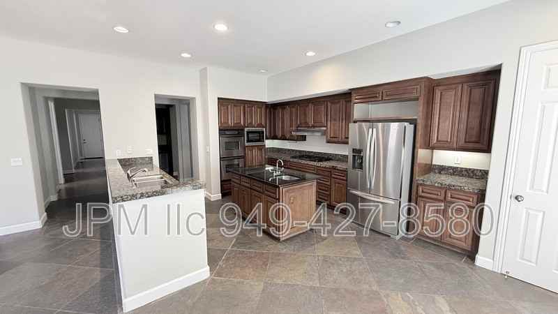 3000 Granite Pointe Dr - Photo 4 of 20