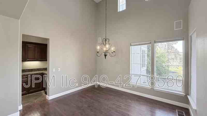 3000 Granite Pointe Dr - Photo 5 of 20