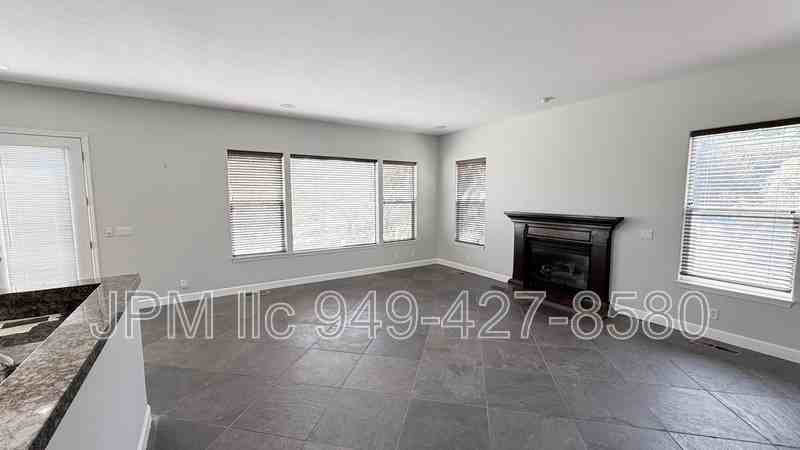 3000 Granite Pointe Dr - Photo 6 of 20