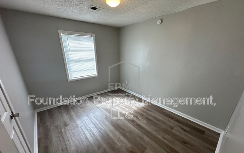 4392 Ryan St - Photo 7 of 13