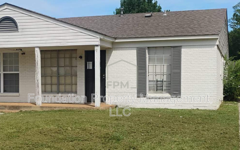 3368 Eastport Cv - Photo 3 of 3