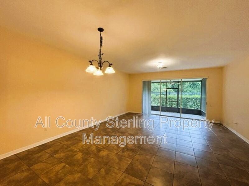 5052 Hawkstone Dr - Photo 4 of 18