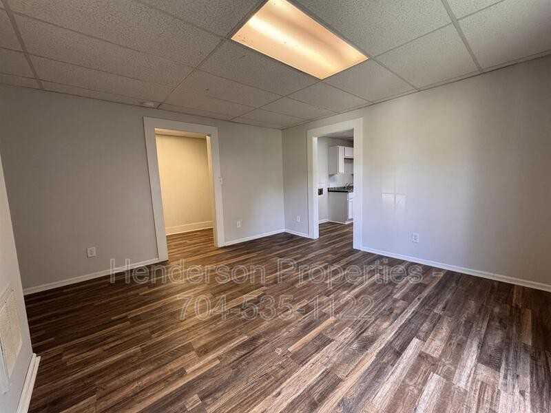 1022 5th St - Photo 6 of 12