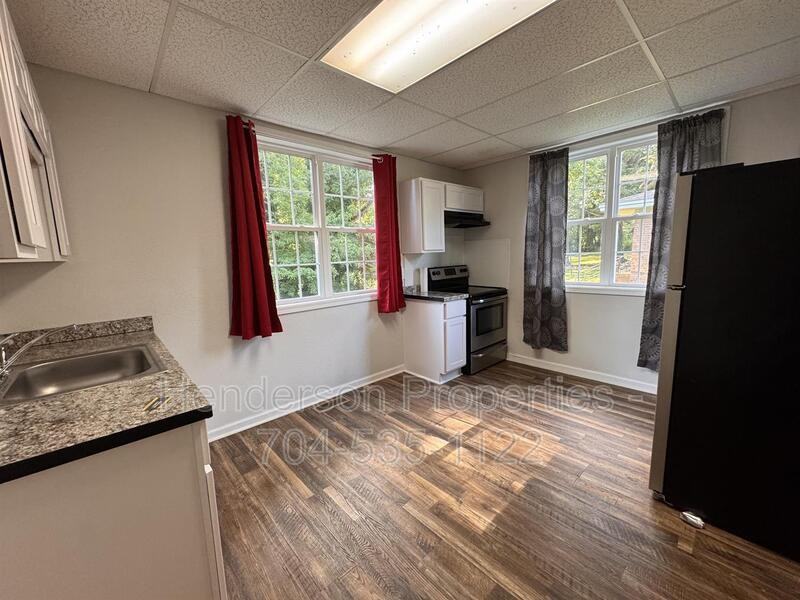 1022 5th St - Photo 7 of 12