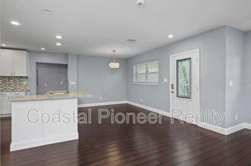 1520 S Church Ave - Photo 3 of 37