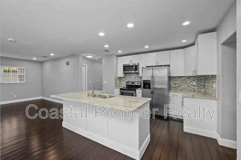 1520 S Church Ave - Photo 5 of 37