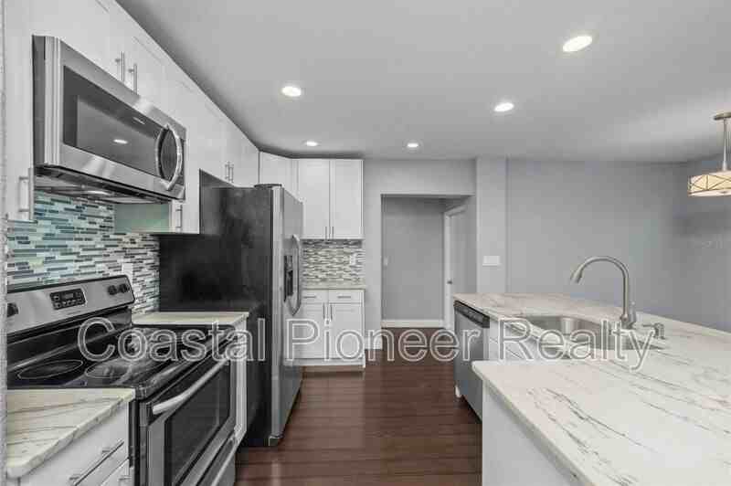 1520 S Church Ave - Photo 7 of 37