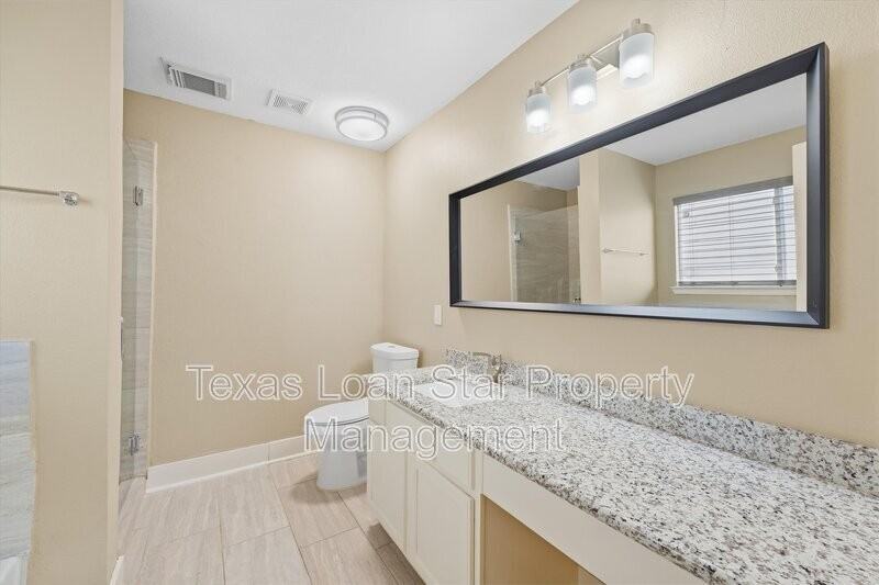 19407 Wann Park Dr - Photo 5 of 32