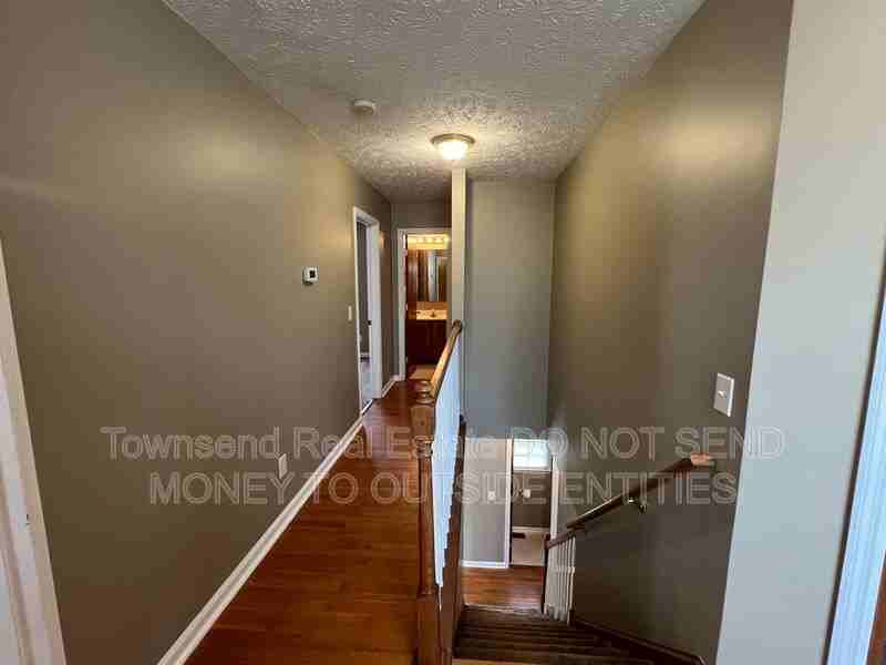 155 Saunders Ct - Photo 7 of 18