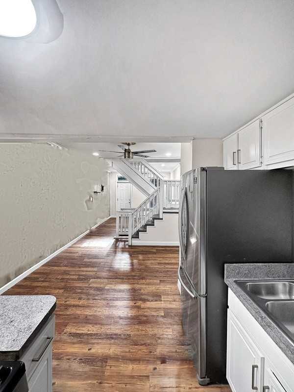 1641 S Hanover St - Photo 7 of 15