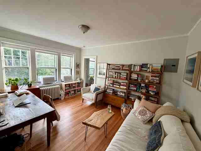 22 Concord Ave #10 - Photo 3 of 19