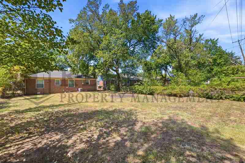 1752 N Old Manor Rd - Photo 4 of 27